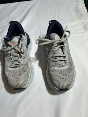 Hoka One One Bondi 7 Running Shoes Size 7